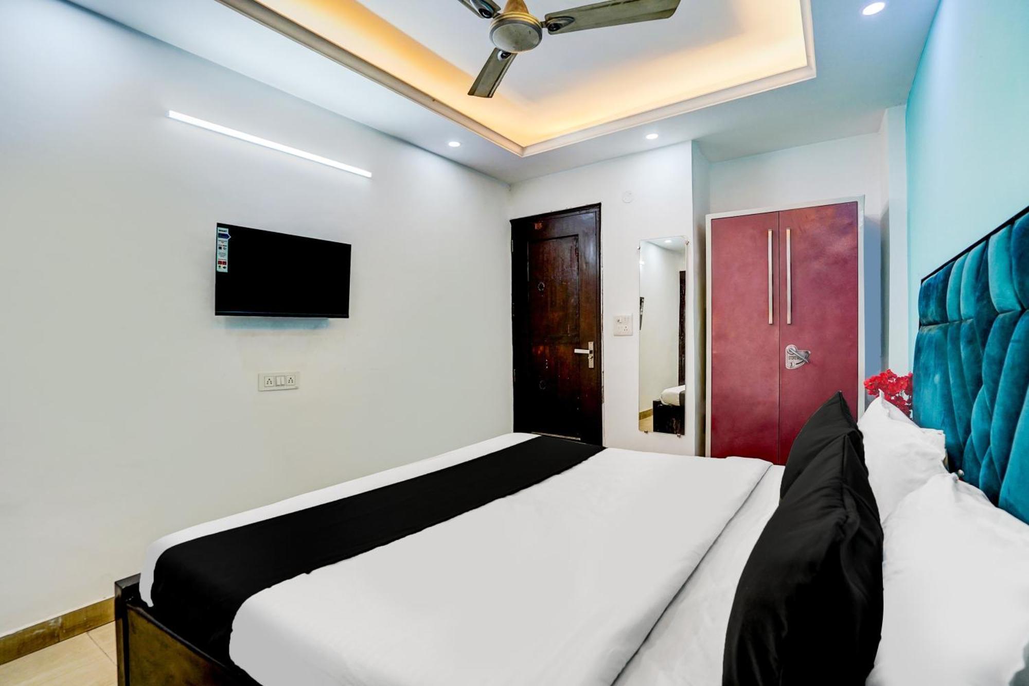 Hotel O Silver Key Kd Plaza Near Saket Metro Station نيودلهي المظهر الخارجي الصورة