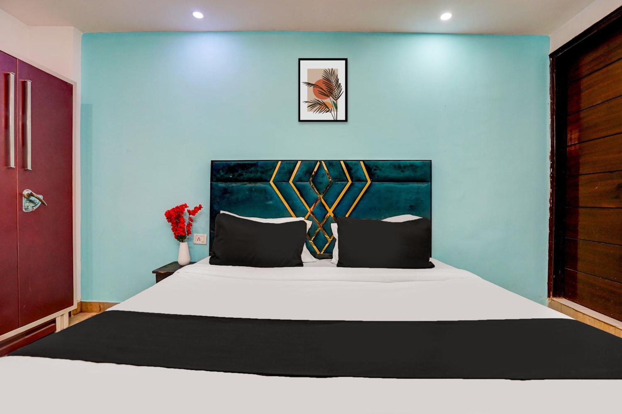 Hotel O Silver Key Kd Plaza Near Saket Metro Station نيودلهي المظهر الخارجي الصورة