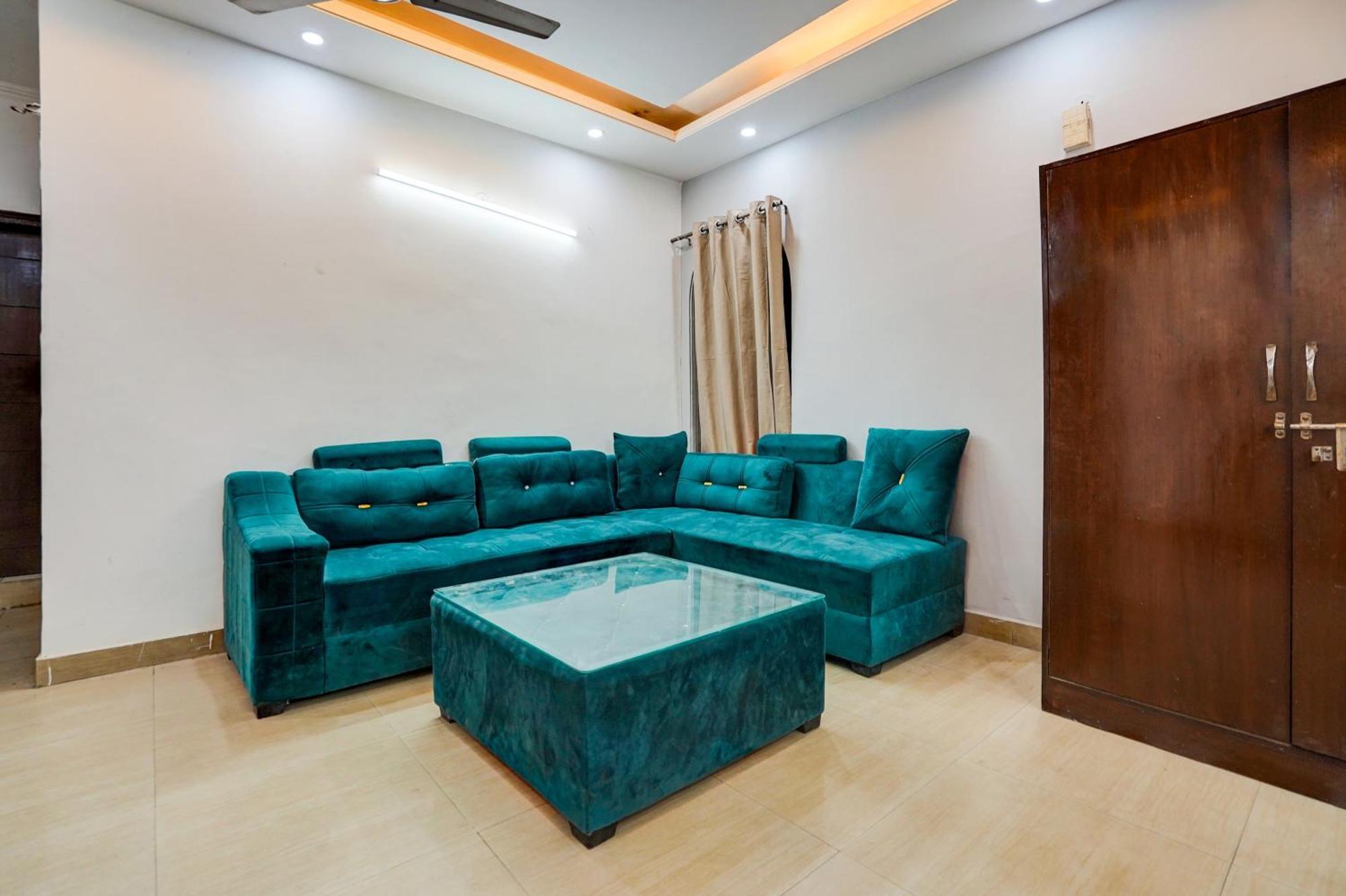 Hotel O Silver Key Kd Plaza Near Saket Metro Station نيودلهي المظهر الخارجي الصورة